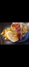 Solomillo al whisky con jamón y patatas